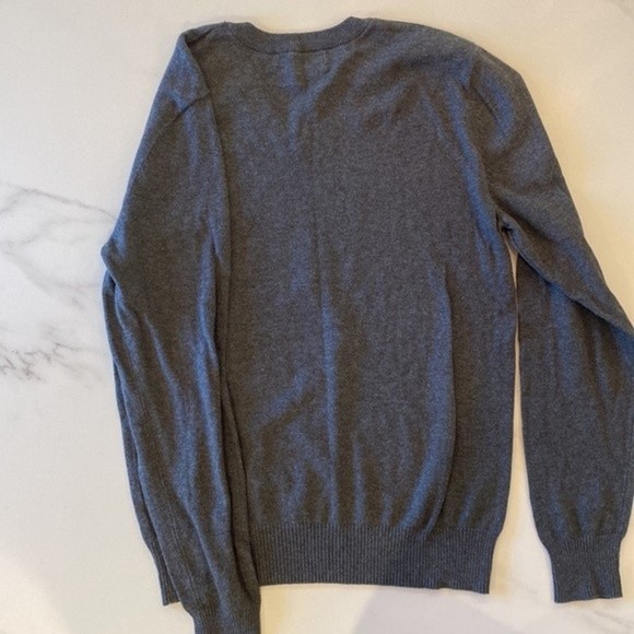 NWOT Old Navy Gray Men's Sweater | Size Small - Picture 2 of 3